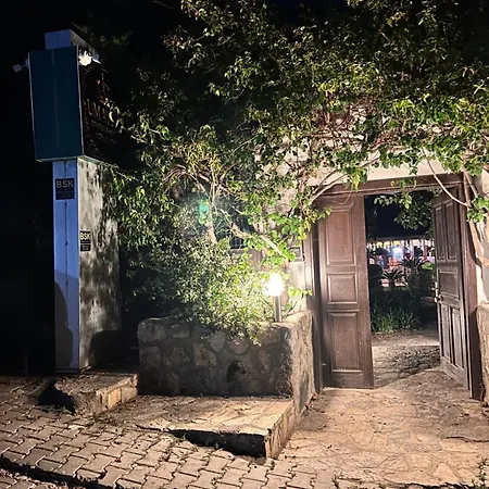 Ξενοδοχείο Umayra Boutique *